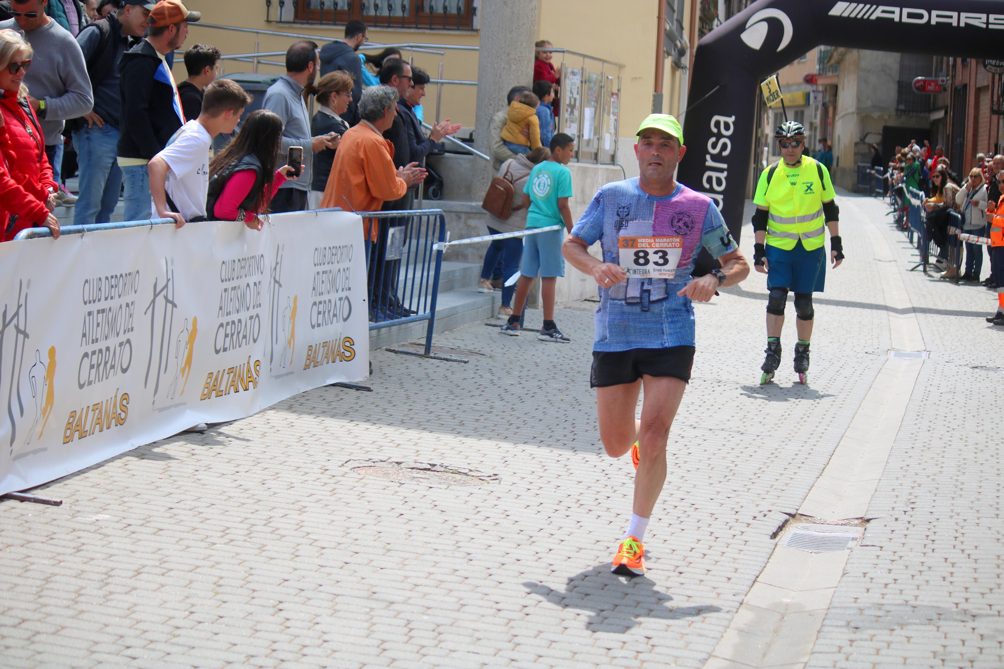 Javier Sangrador y Marta Medina reinan en la XXXVII Media Maratón del Cerrato