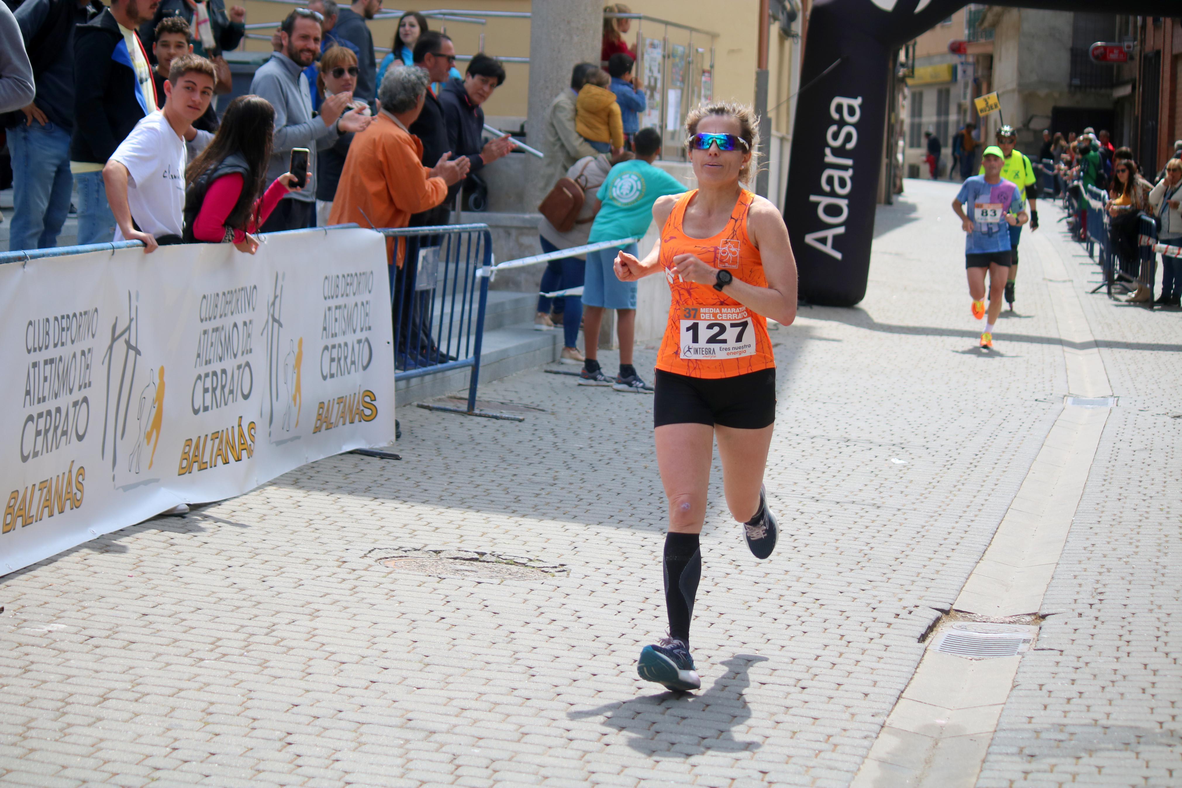 Javier Sangrador y Marta Medina reinan en la XXXVII Media Maratón del Cerrato