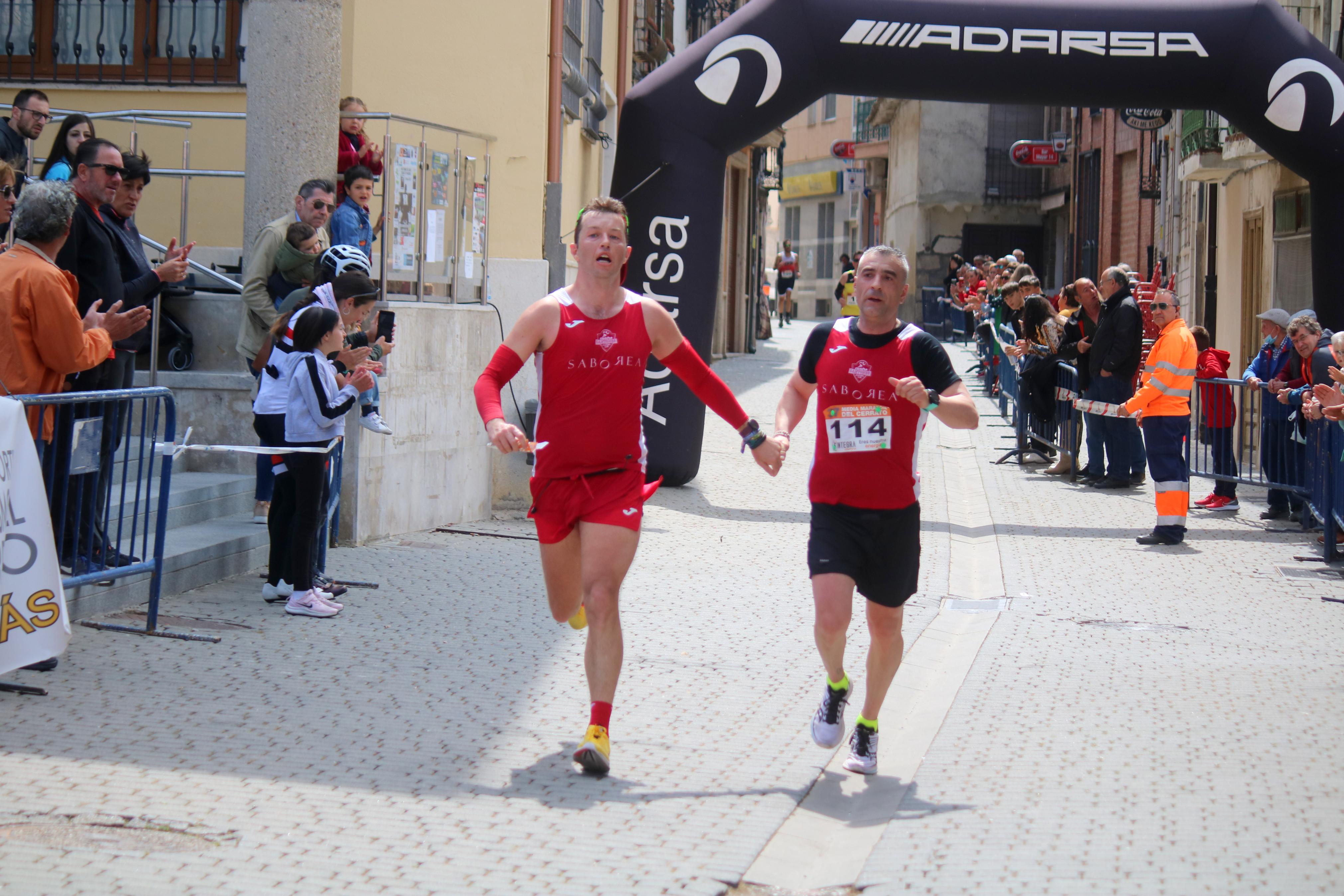 Javier Sangrador y Marta Medina reinan en la XXXVII Media Maratón del Cerrato