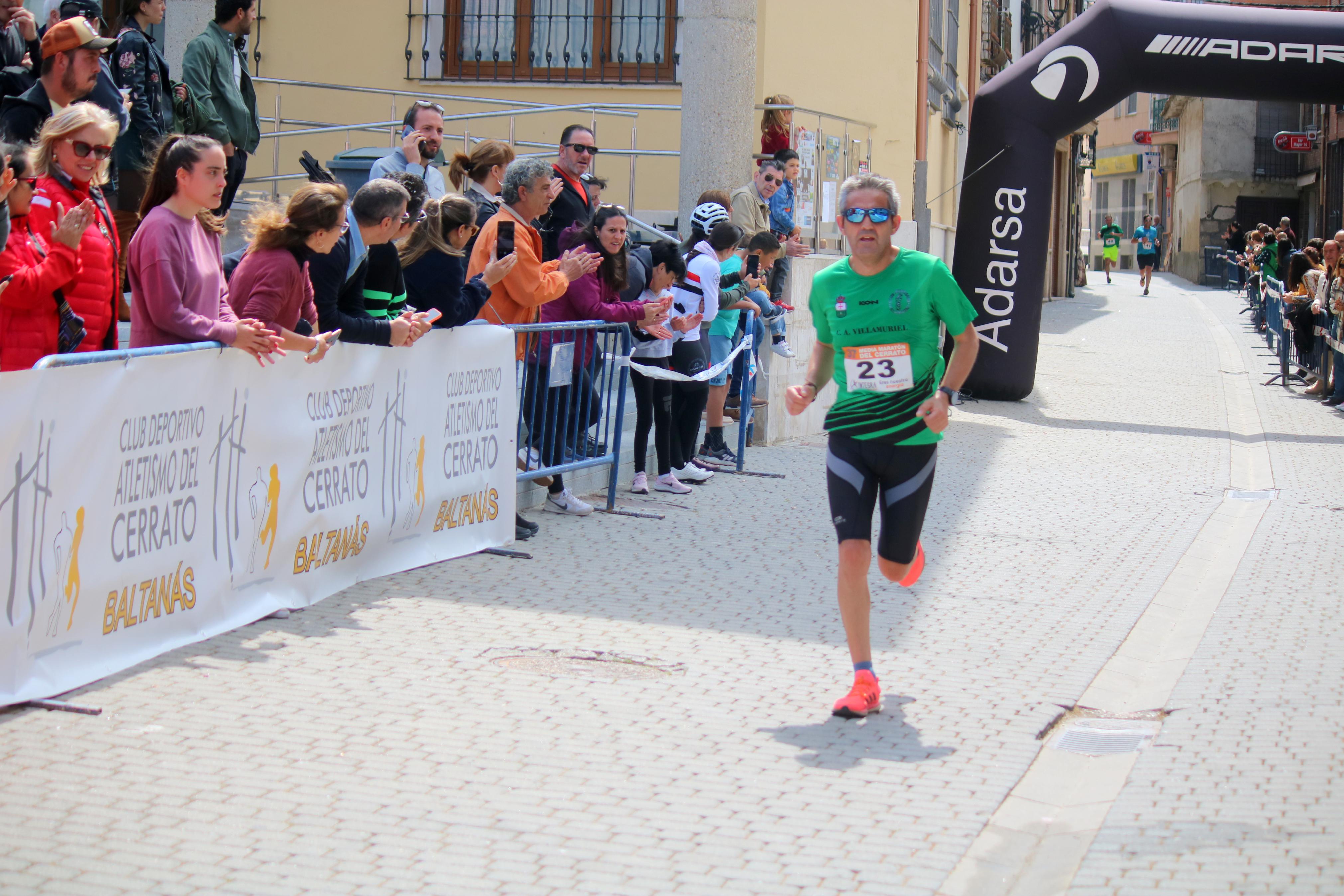 Javier Sangrador y Marta Medina reinan en la XXXVII Media Maratón del Cerrato