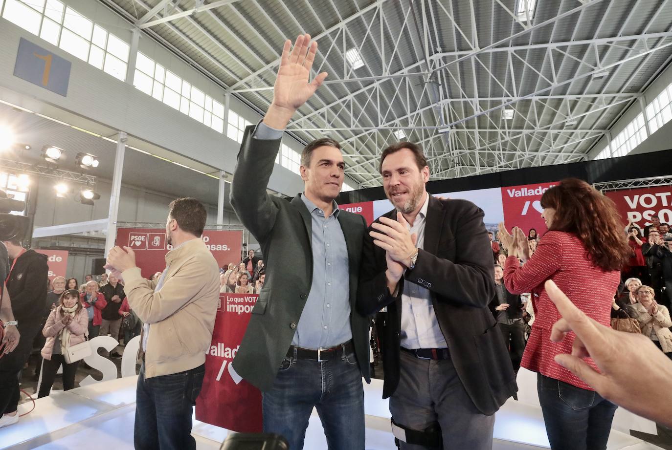 Pedro Sánchez acompaña a Puente en Valladolid (II)