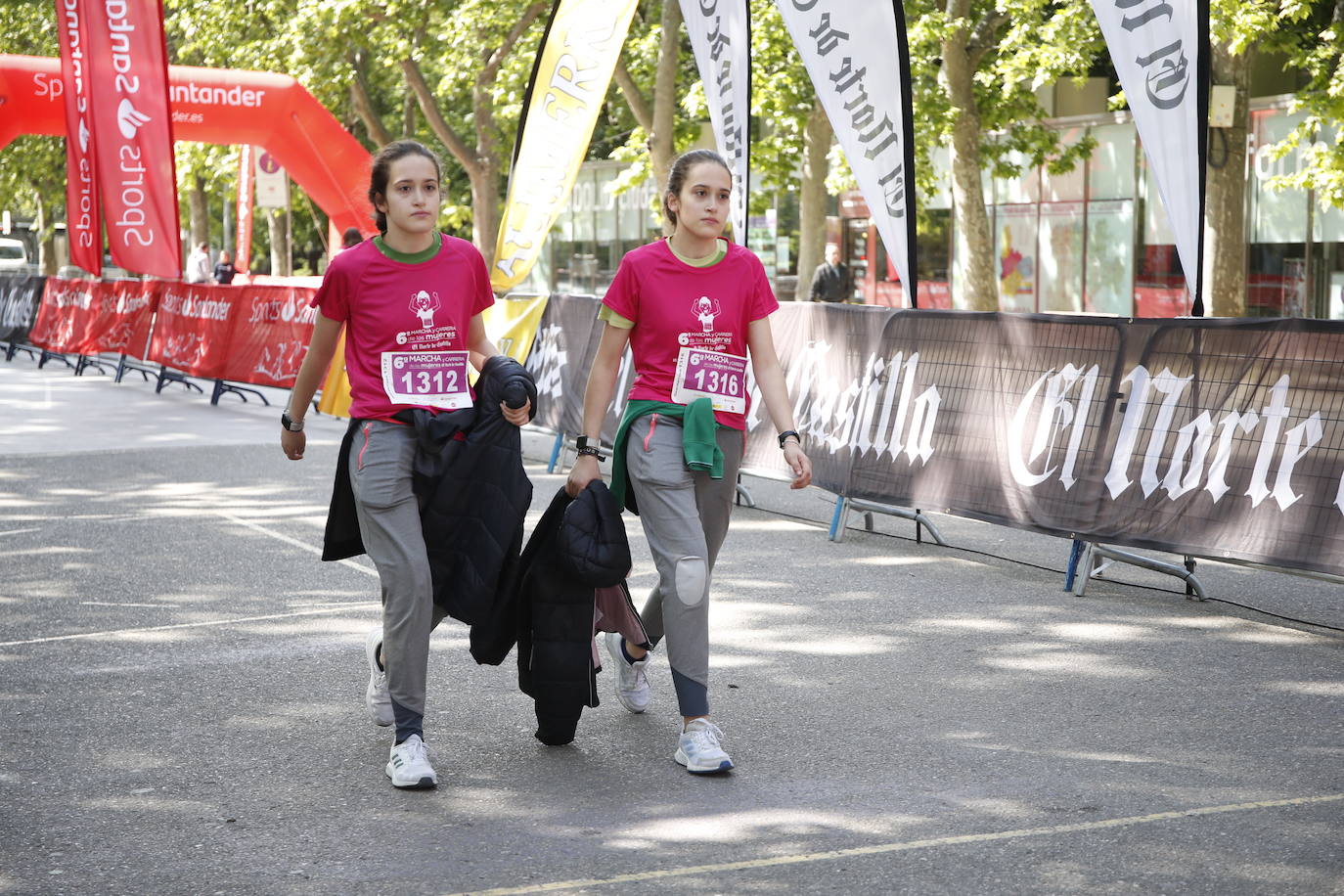 Búscate en las fotos de la VI Marcha y Carrera de las Mujeres (8/13)