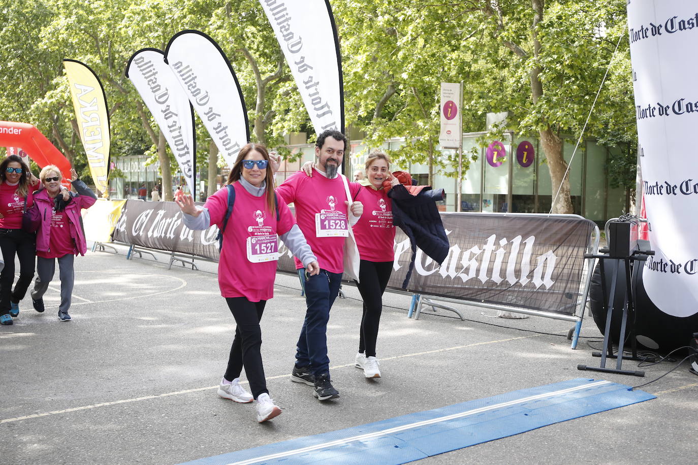 Búscate en las fotos de la VI Marcha y Carrera de las Mujeres (11/13)