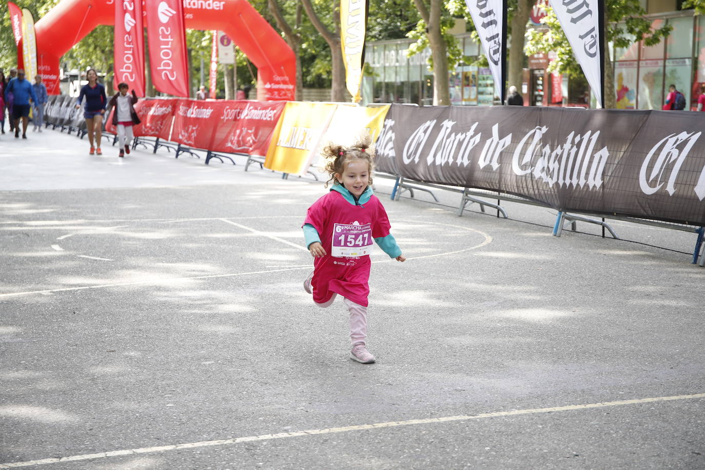 Búscate en las fotos de la VI Marcha y Carrera de las Mujeres (11/13)