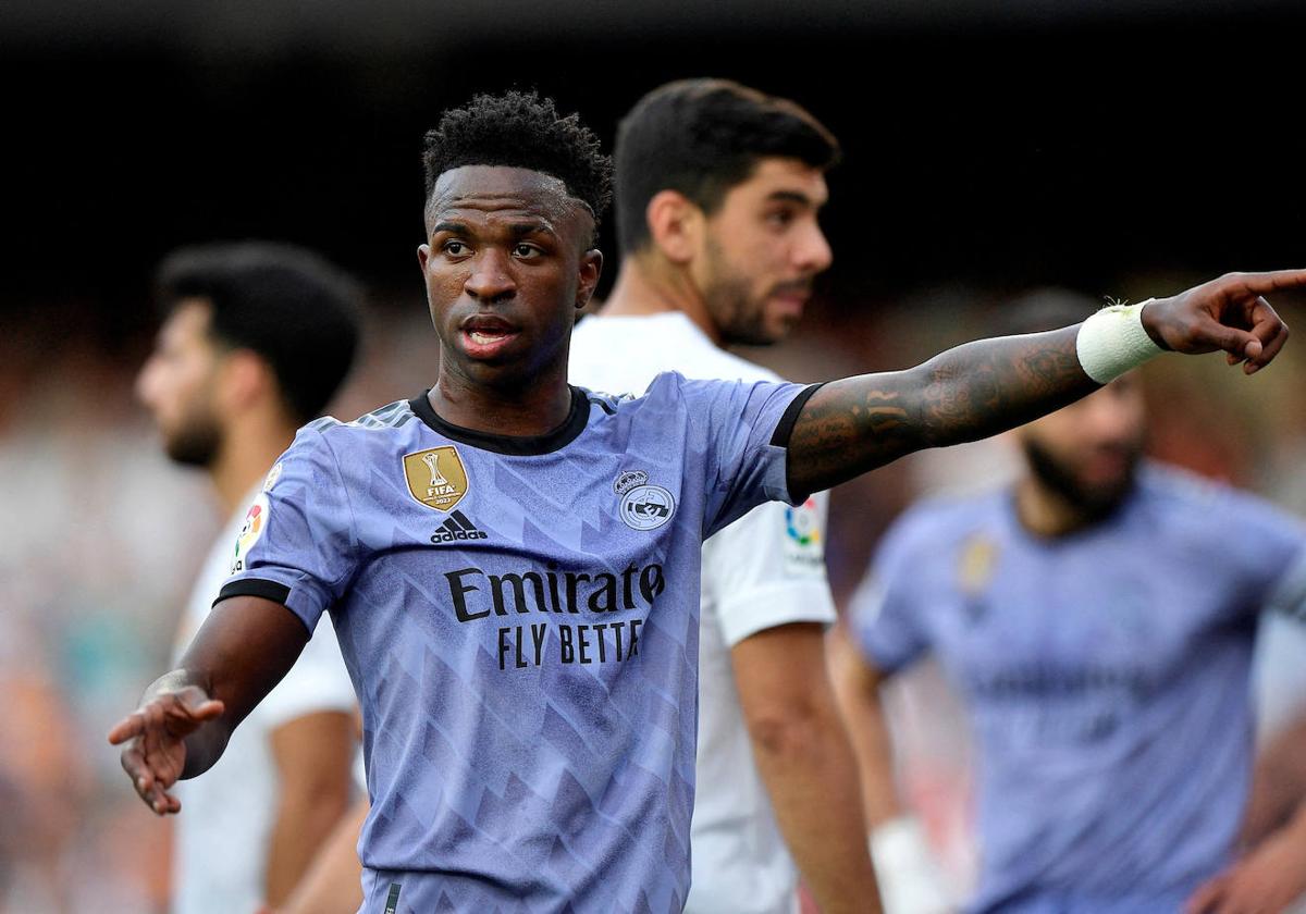 Vinicius durante el encuentro ante el Valencia.