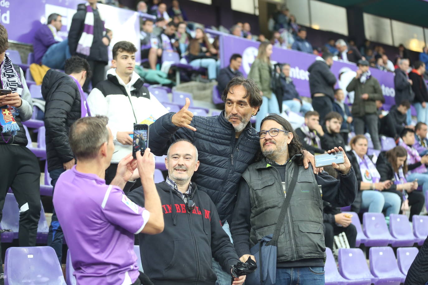 Búscate en la grada del José Zorrilla (1/4)