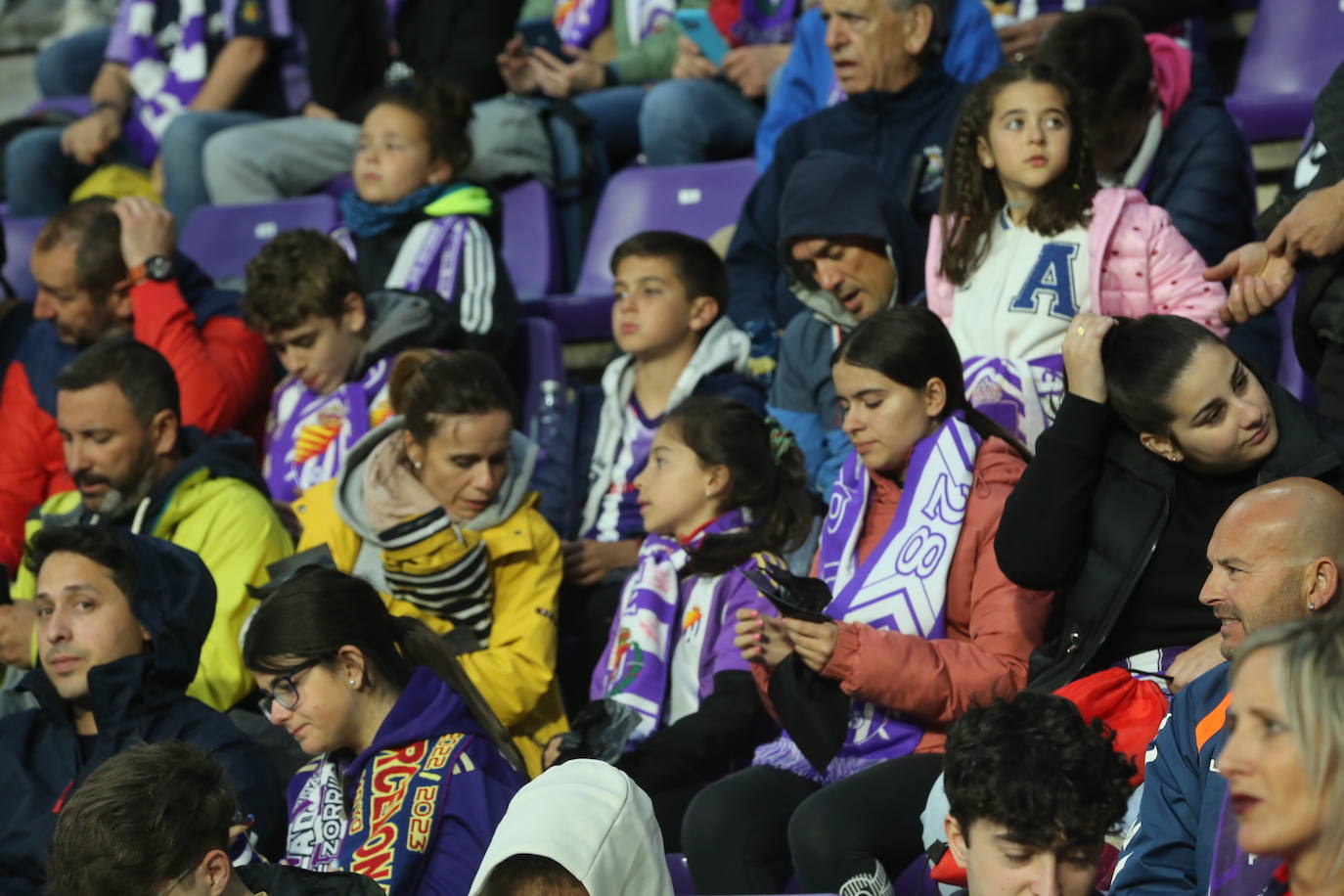 Búscate en la grada del José Zorrilla (2/4)