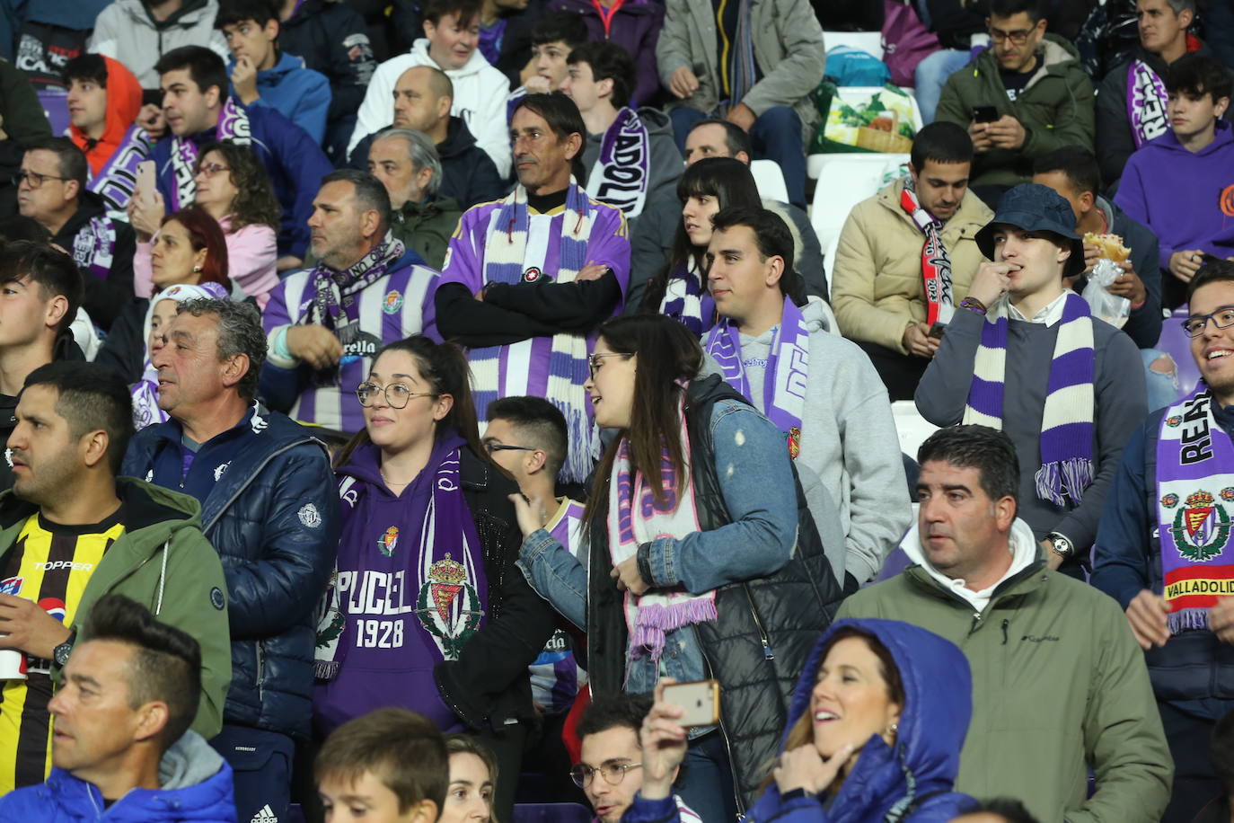 Búscate en la grada del José Zorrilla (3/4)