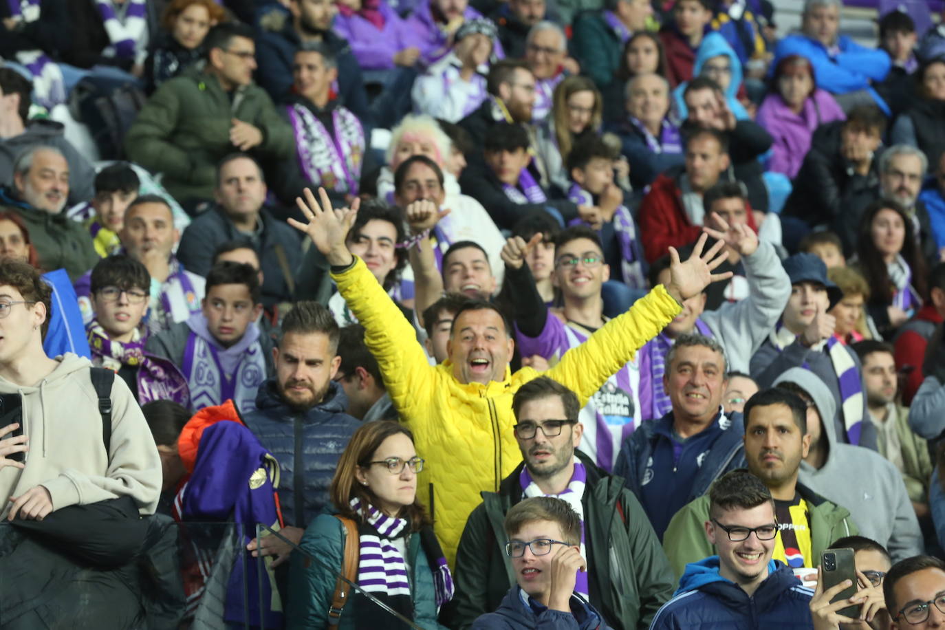 Búscate en la grada del José Zorrilla (3/4)