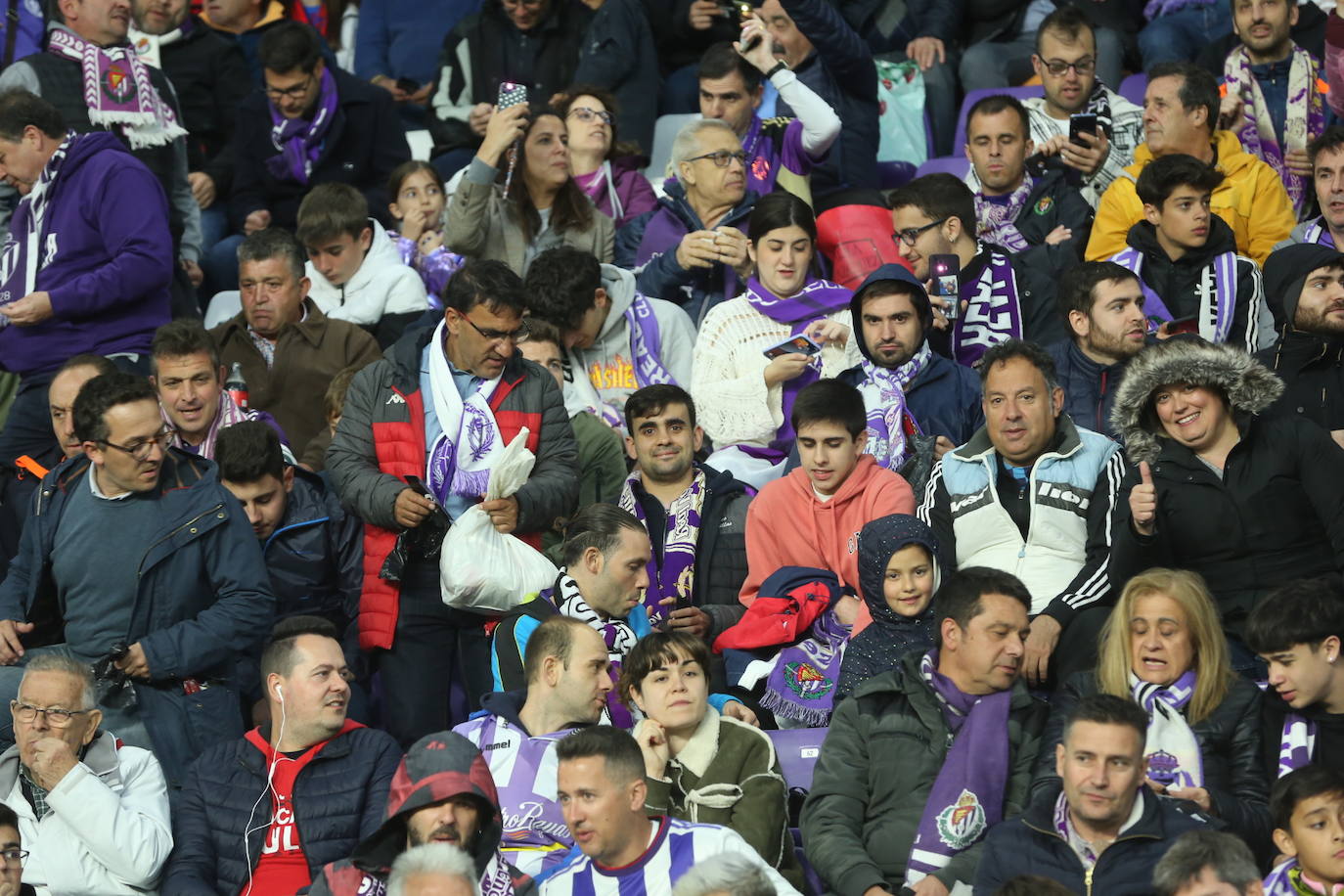 Búscate en la grada del José Zorrilla (3/4)