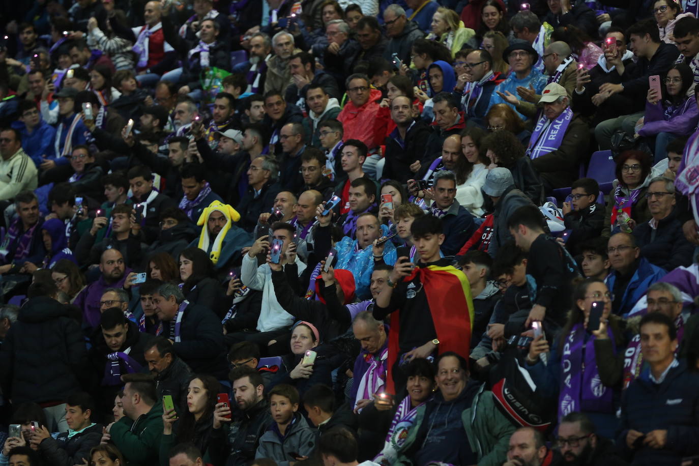 Búscate en la grada del José Zorrilla (3/4)