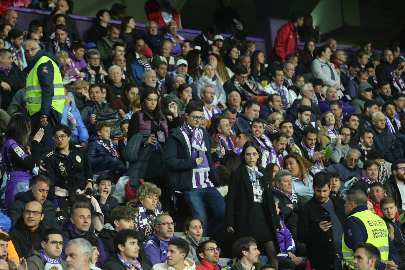 Búscate en la grada del José Zorrilla (4/4)