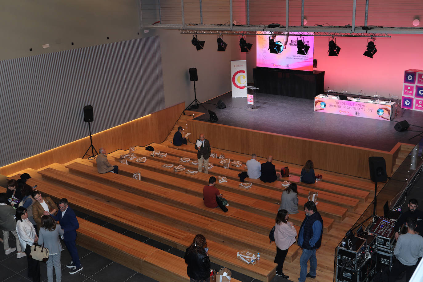 Panorámica del nuevo auditorio.