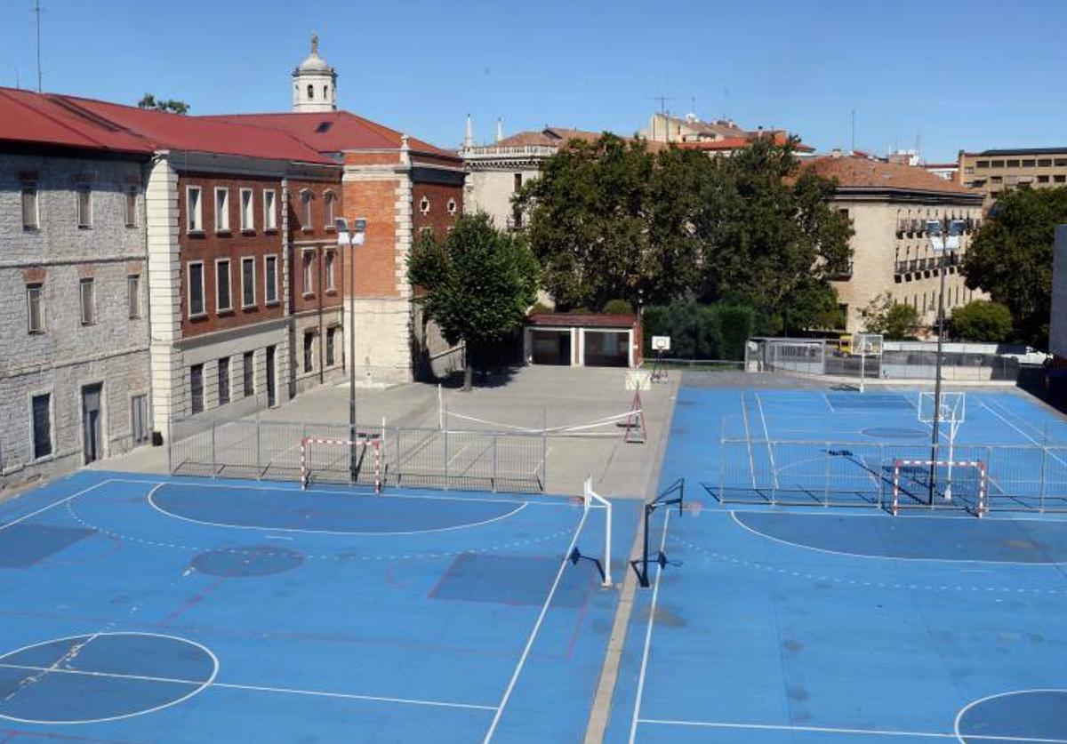 Patio del colegio San José de Valladolid en una imagen de archivo.