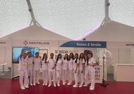 Equipo de profesionales de DENTALIOS que asistió a +60 Activos, evento organizado por El Norte.