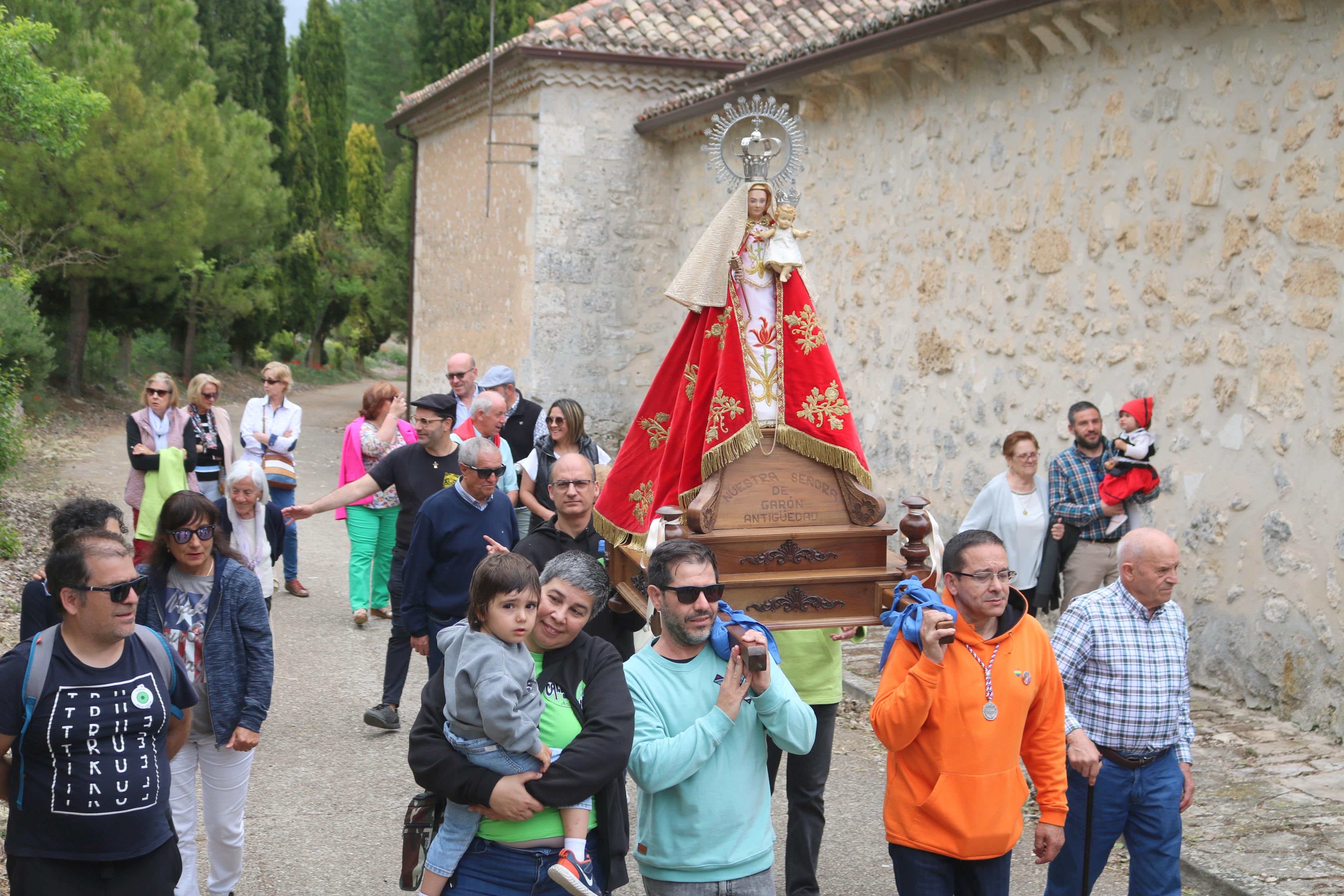 Antigüedad danza en honor a la Virgen de Garón