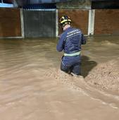 La Seca, un barrizal tras la tromba de agua: «El pueblo parecía un río»