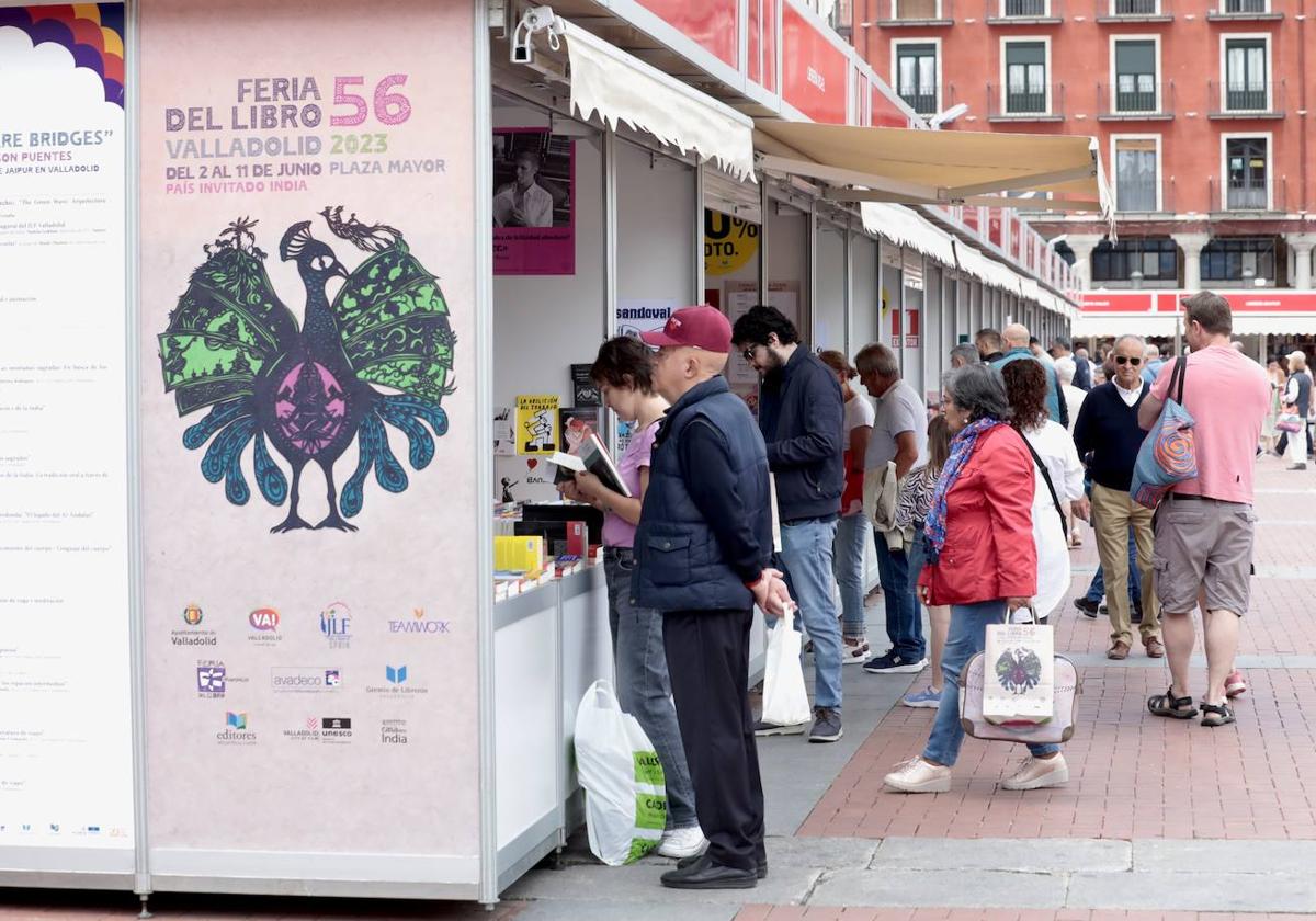 Feria del Libro en la Plaza Mayor de Valladolid.