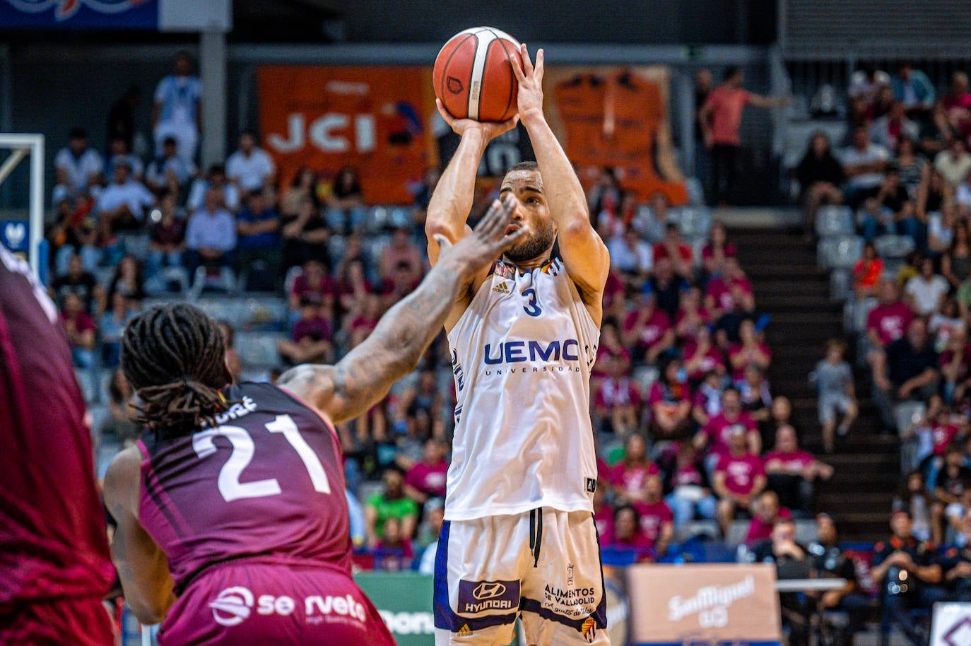 El partido entre Força Lleida y UEMC Real Valladolid, en imágenes