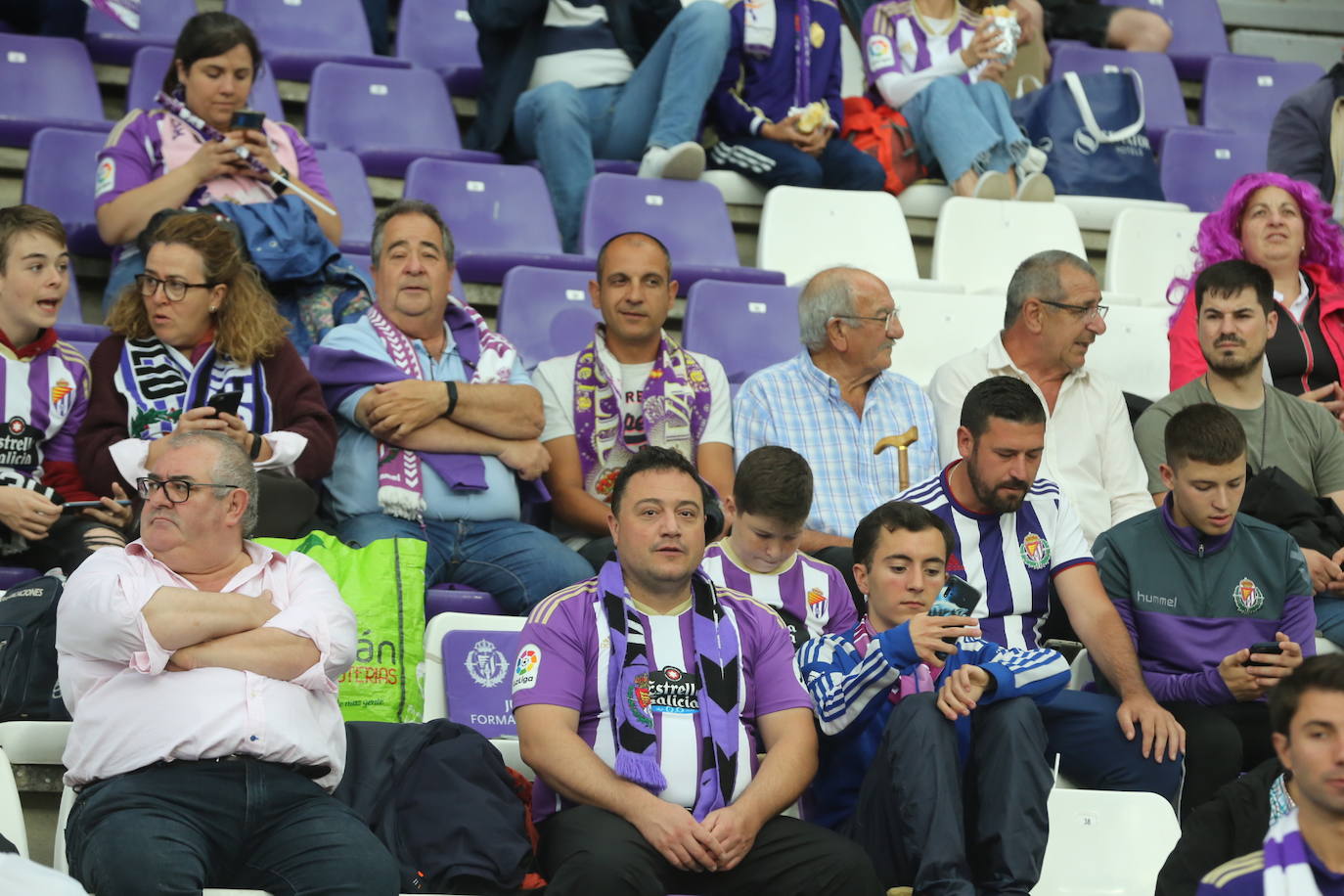 Búscate en la grada del José Zorrilla (1/4)