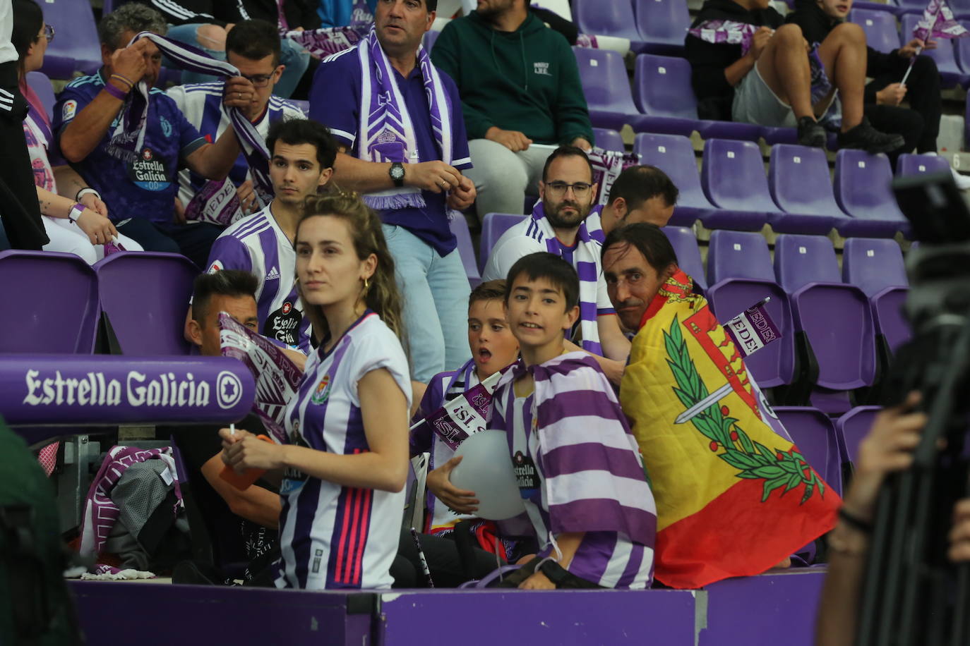 Búscate en la grada del José Zorrilla (1/4)