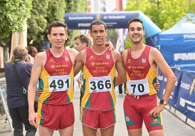 Pleno del Vino de Toro en la prueba masculina, con Rubén Sánchez, Juan José Buena y Alejandro Carabias.