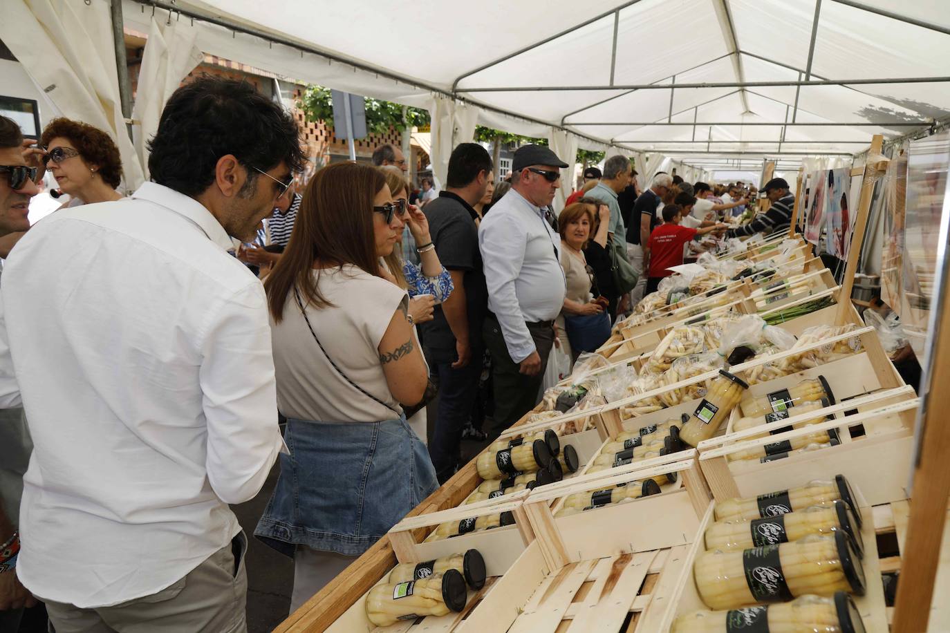 La segunda jornada de la Feria del Espárrago de Tudela, en imágenes