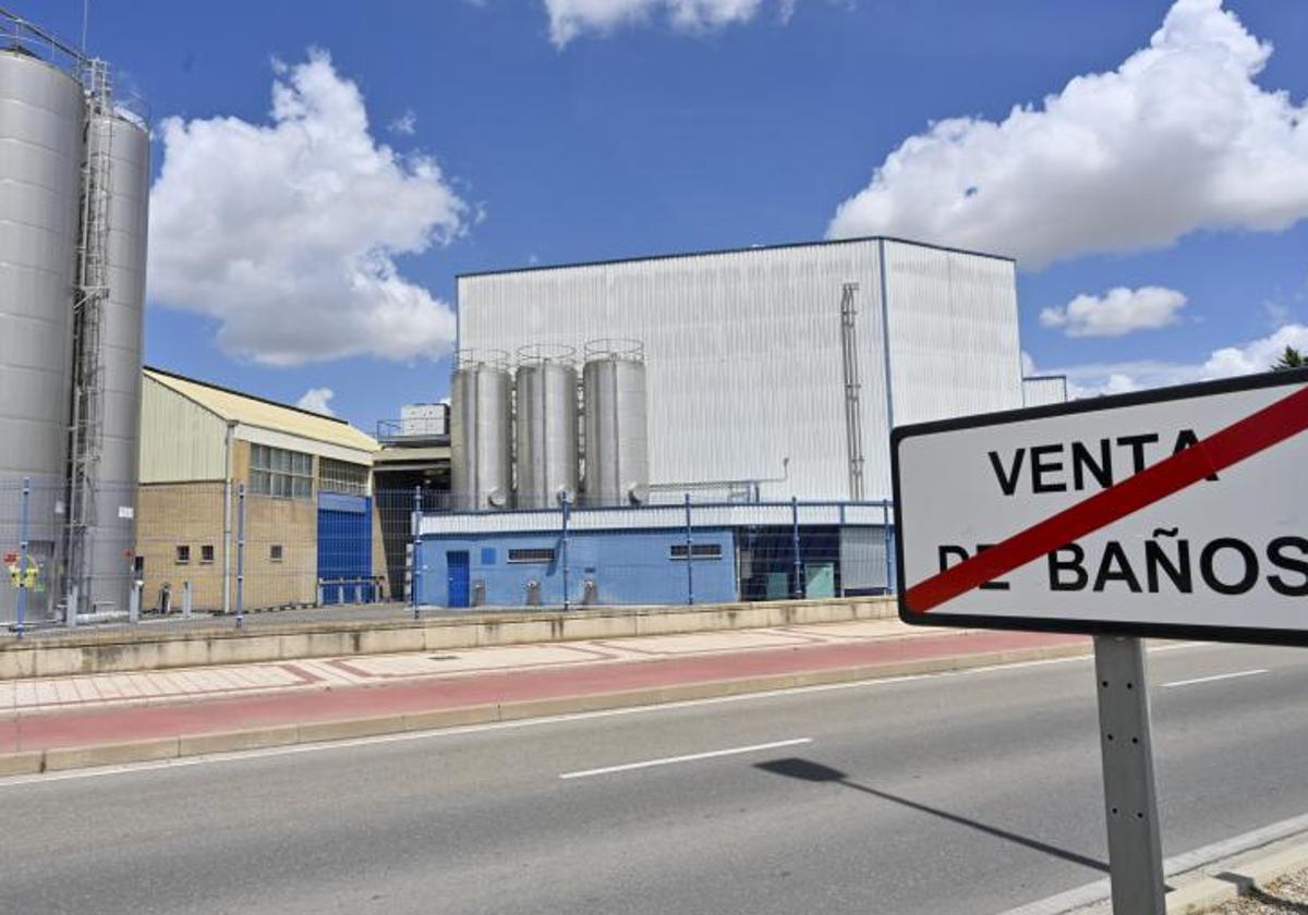 Vista de la fábrica de galletas Siro de Venta de Baños.