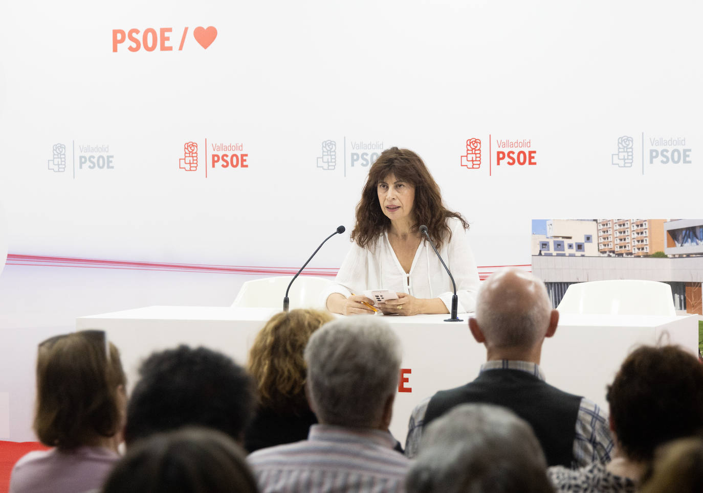 La asamblea del PSOE de Valladolid, en imágenes