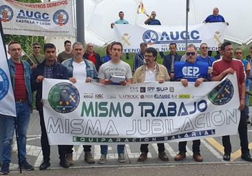 Policías y guardias civiles exigen en Valladolid la equiparación salarial