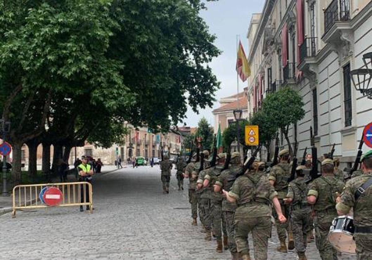 Ensayos de los desfiles militares en la zona de San Pablo.