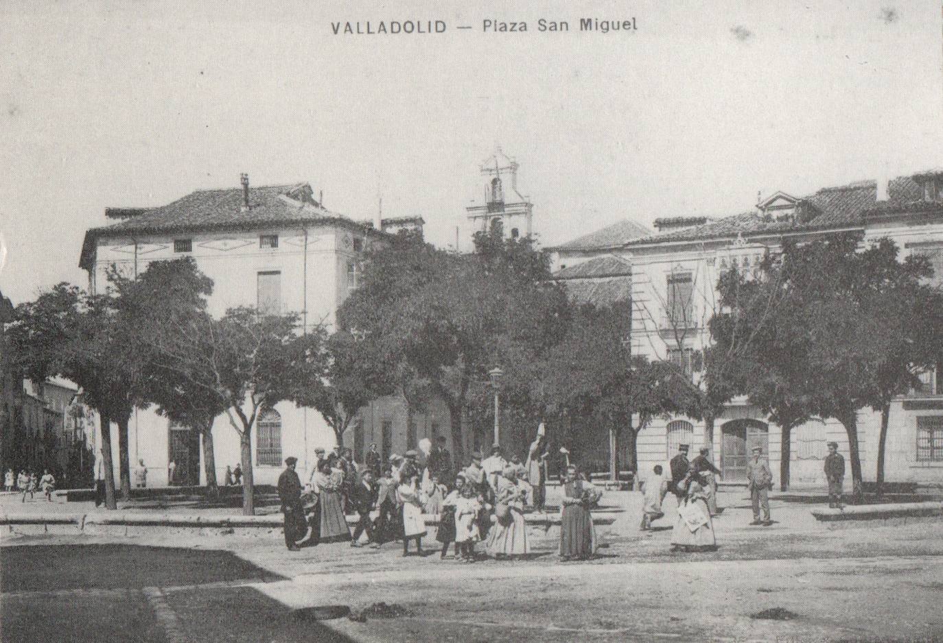 Imagen antes - El libro que hace 40 años recopiló las mejores postales históricas de Valladolid