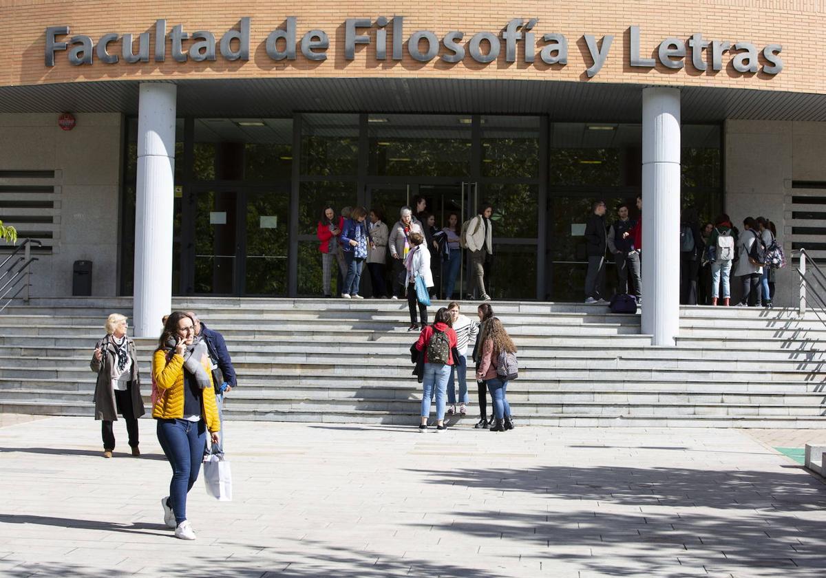 Facultad de Filosofía y Letras, en Valladolid.