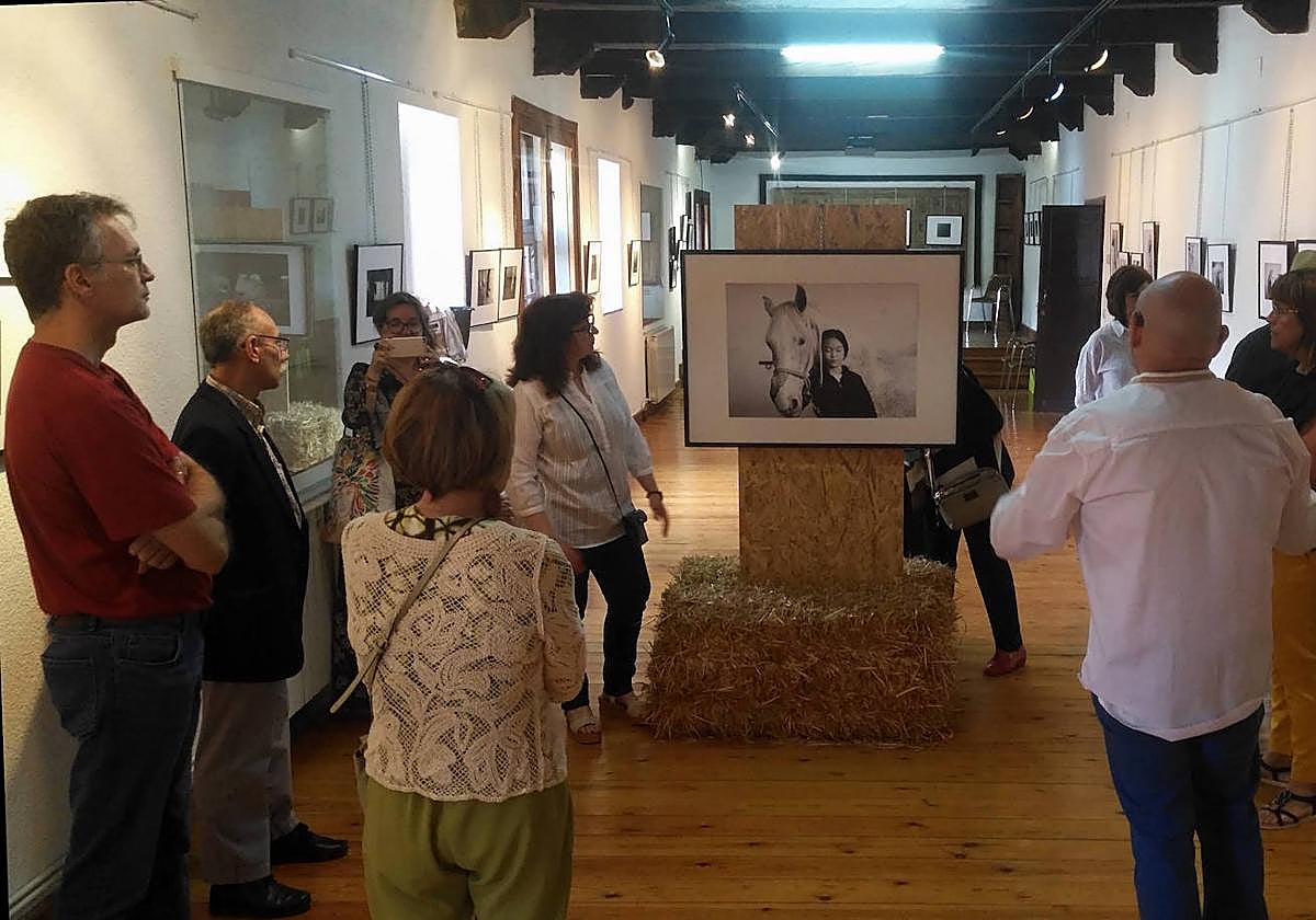 Inauguración de la exposición en Saldaña.