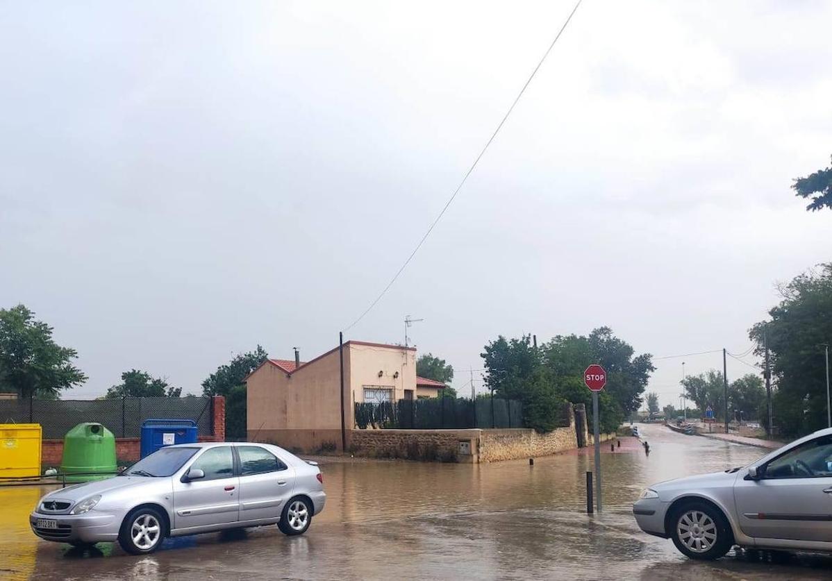 Las tormentas anegan de nuevo varias calles de Medina de Rioseco