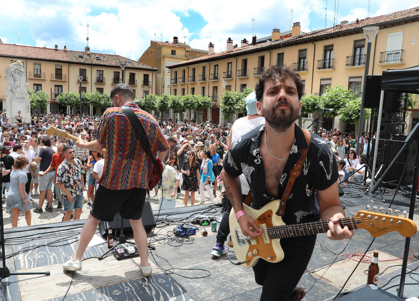 La animación del Sonora invade plazas y calles