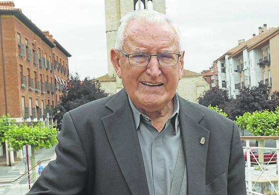 Nicolás Castellanos, en la pasarela de Isla Dos Aguas.