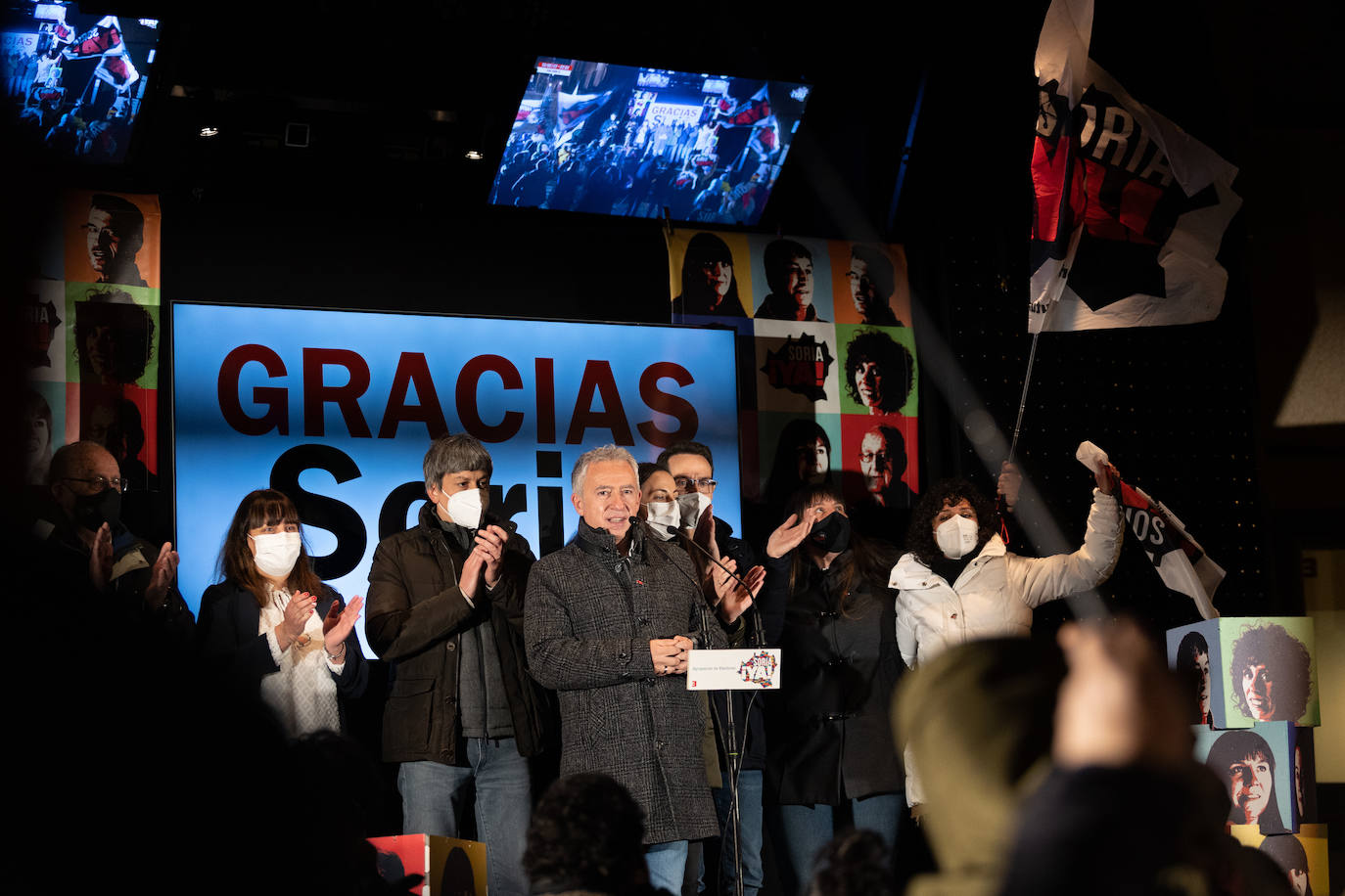 Ángel Ceña, de Soria ¡Ya!, en la noche electoral del 13F de 2022, cuando su formación logró 3 de los 5 procuradores de la provincia en el parlamento autonómico.