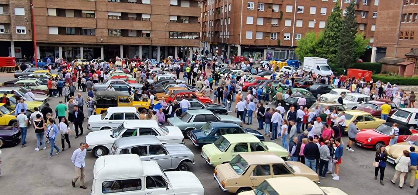 Los coches clásicos invaden las fiestas de Guardo