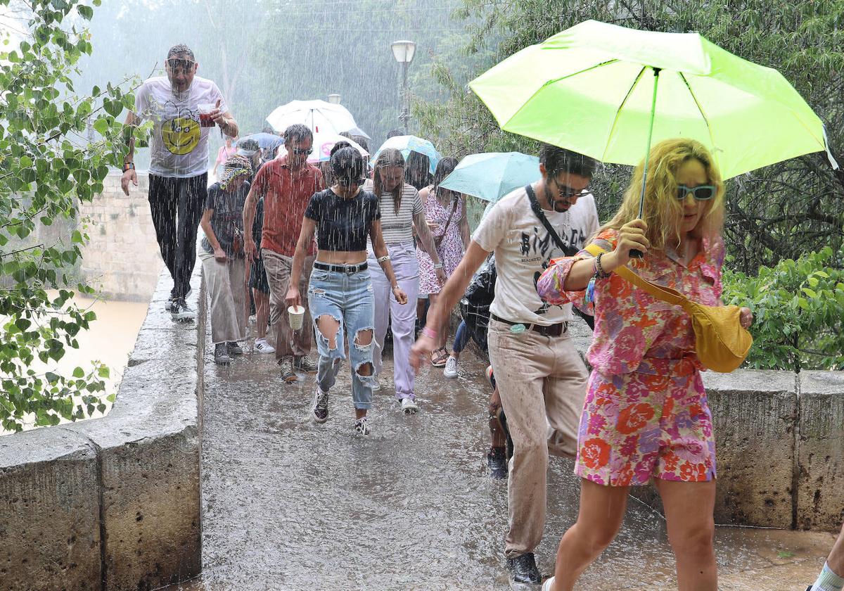 La lluvia cierra un exitoso festival musical