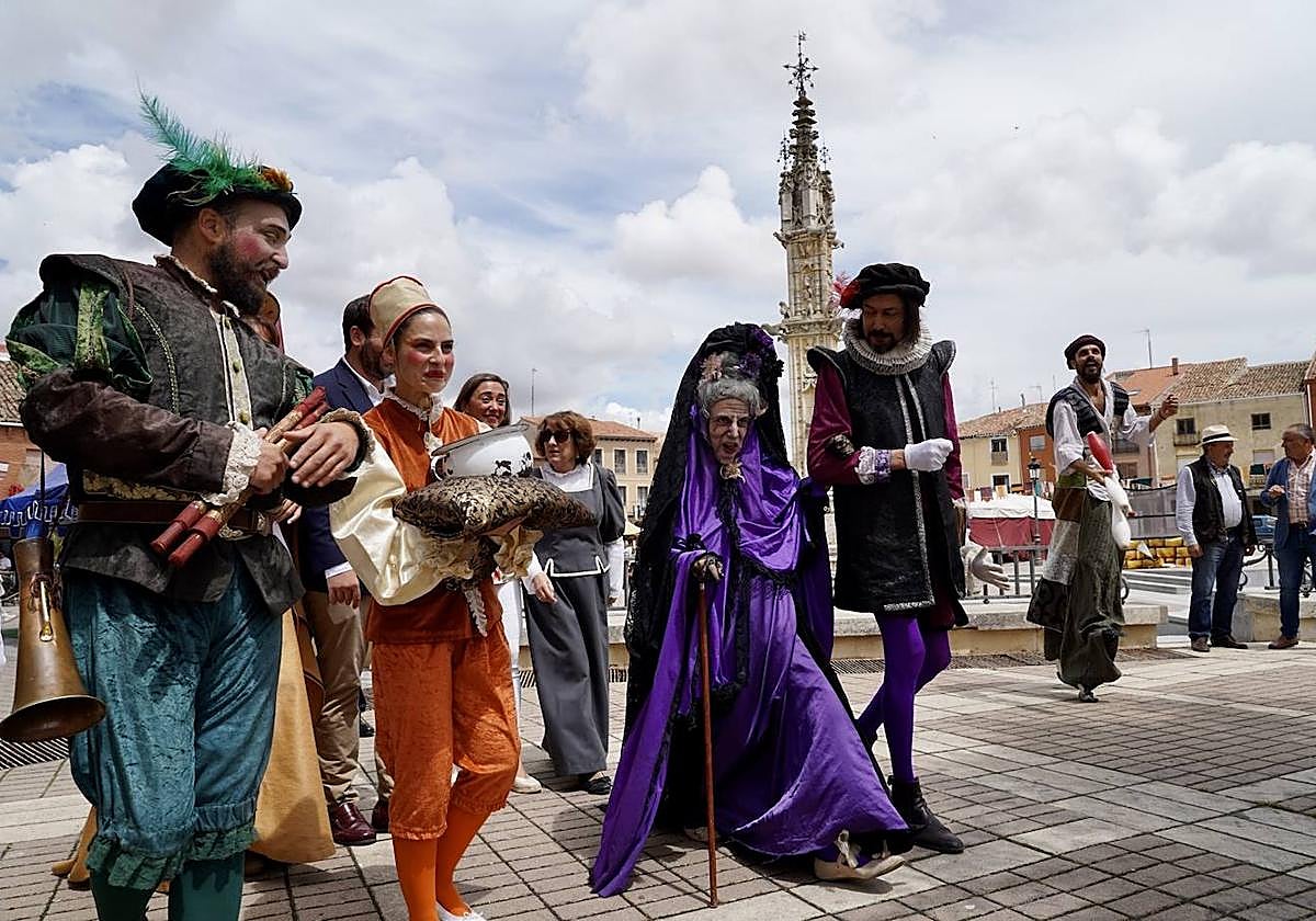 Participantes en una de las recreaciones en Villalón.