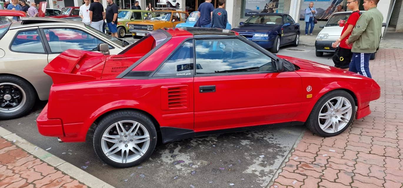 Los coches clásicos invaden las fiestas de Guardo
