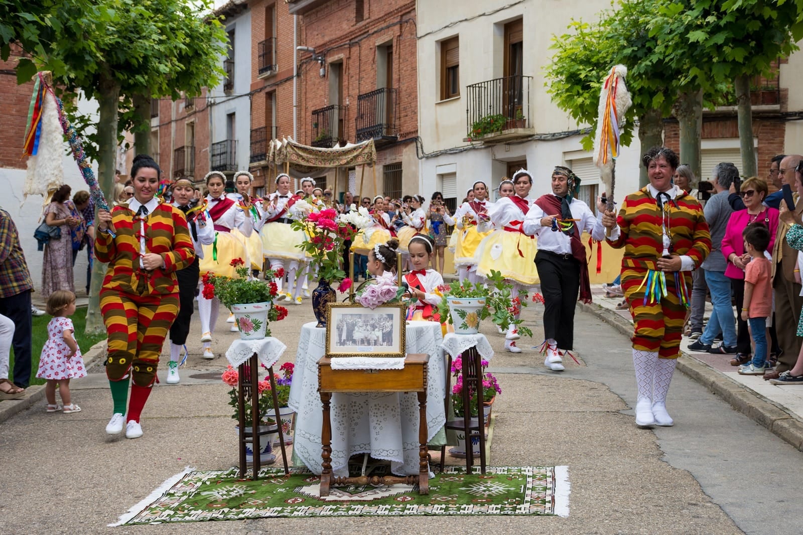 Cevico de la Torre revive la tradición del Corpus