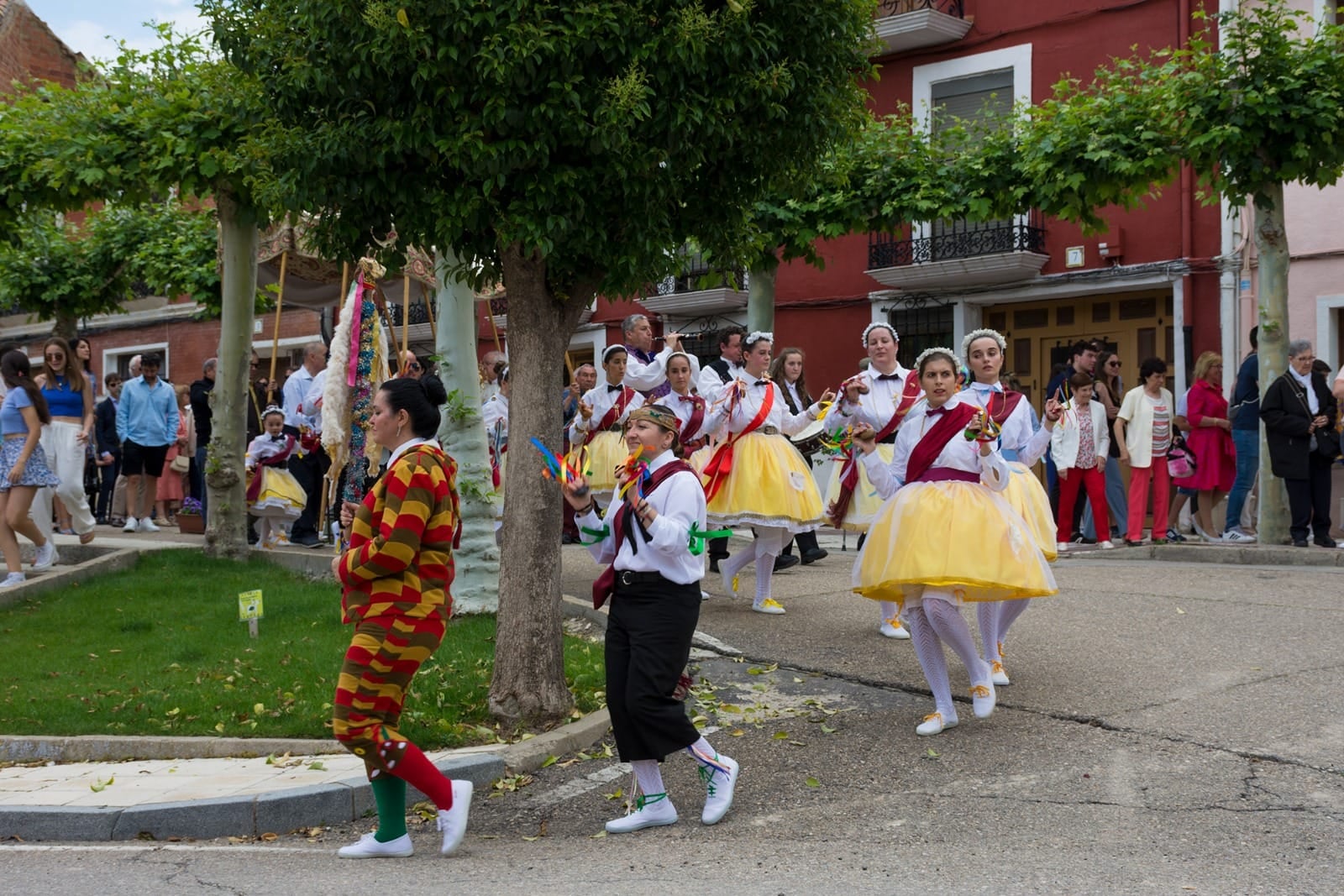Cevico de la Torre revive la tradición del Corpus