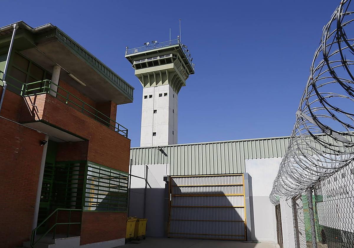 Acepta 18 meses de cárcel por una tableta de hachís que iba a vender a otros presos