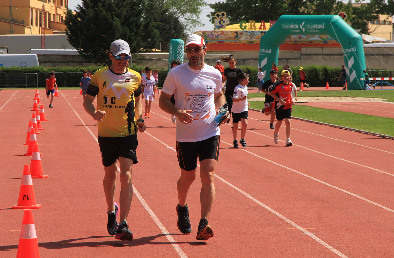 Girathón solidario en las pistas de atletismo