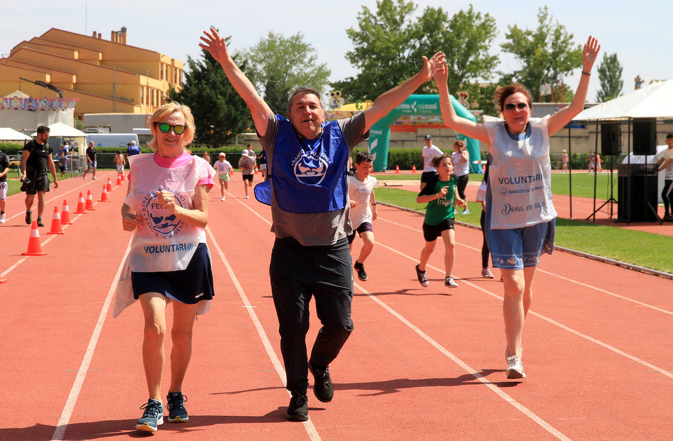 Girathón solidario en las pistas de atletismo