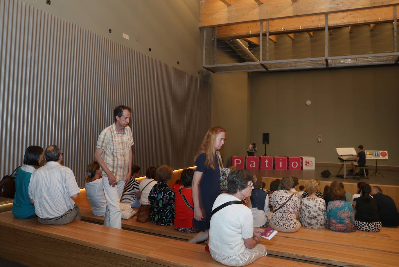 El Patio del Teatro Principal se abre a los palentinos