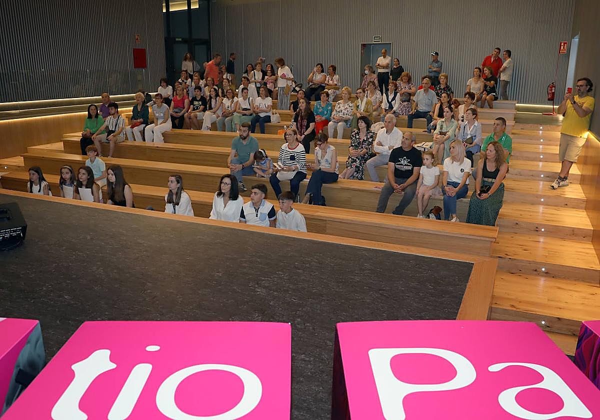 El Patio del Teatro Principal se abre a los palentinos