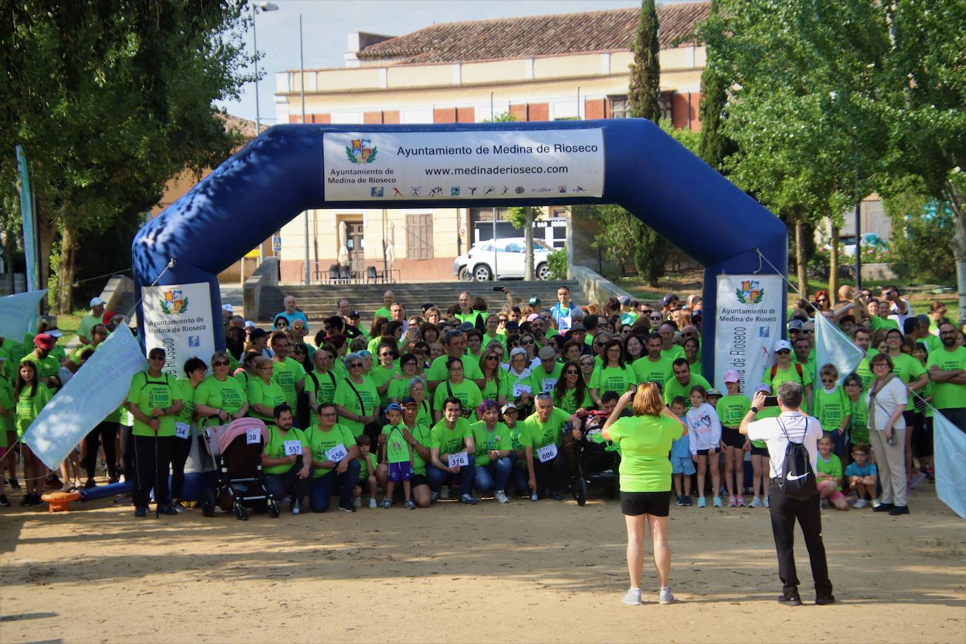 Búscate en la marcha contra el cáncer celebrada en Medina de Rioseco (2 de 2)